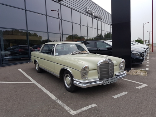 Mercedes 250 SE Coupé type W 111 de 1967